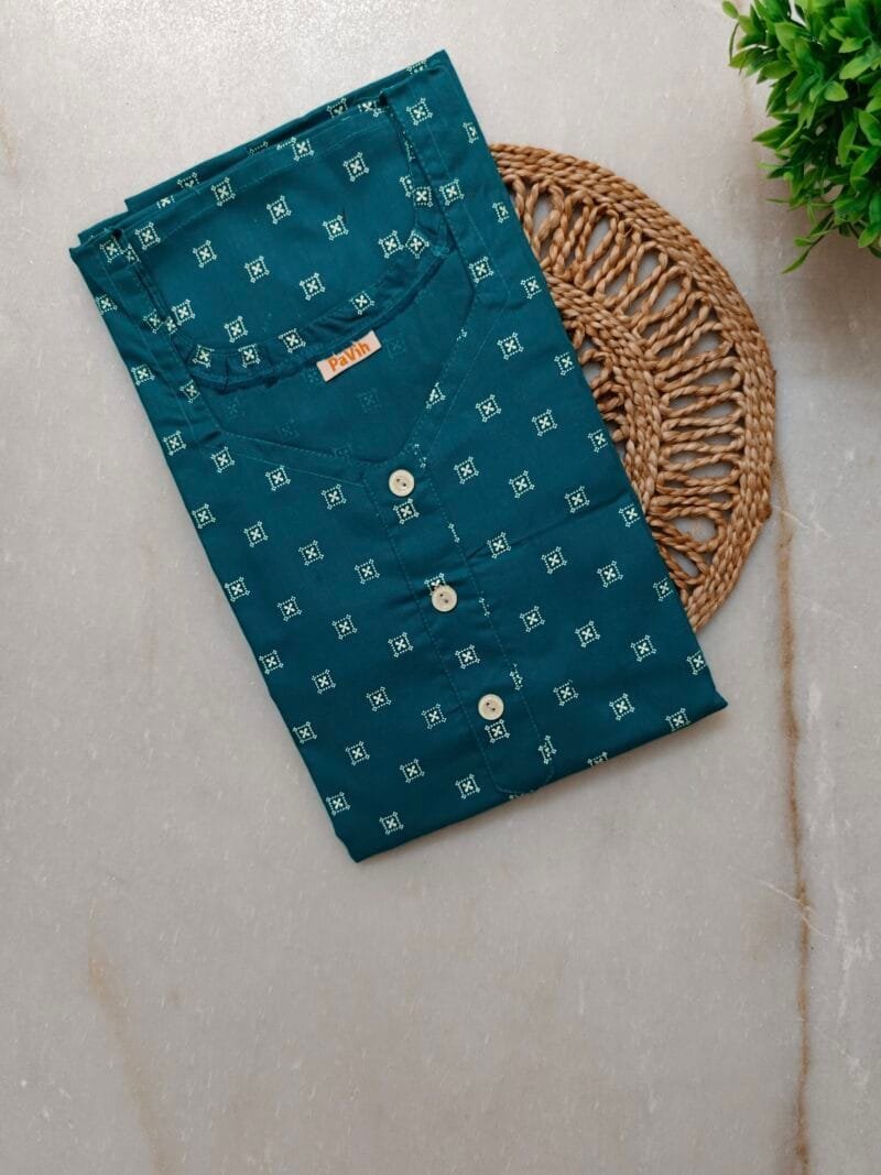 Pavih Green Pure Cotton A-Line Nighty with Pocket